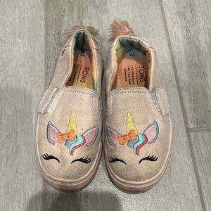 Toms